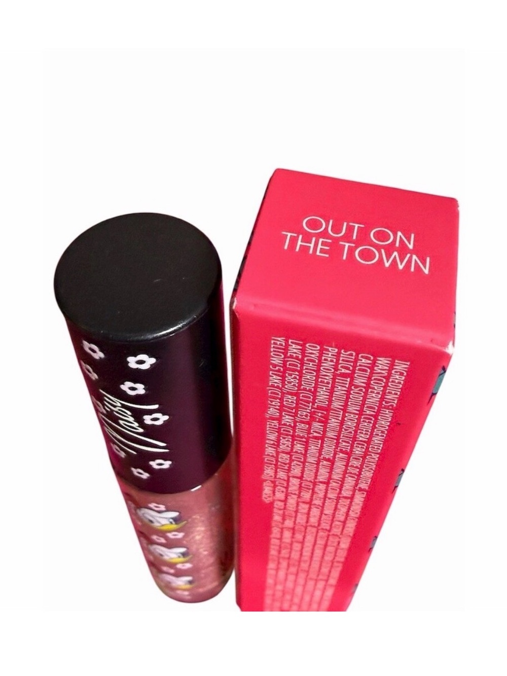 MAC x Disney Daisy Duck Lipglass Glitter Shimmer Lip Gloss OUT ON THE TOWN - Picture 5 of 5